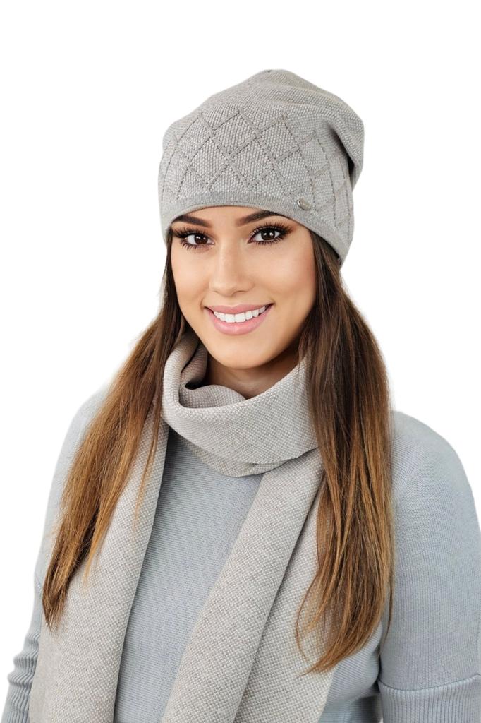 Ruta Set: Hat with Houndstooth Pattern and Scarf, Dark Beige