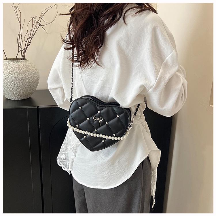 2025 Spring/Summer Lolita Mini Heart-Shaped Quilted Crossbody Bag