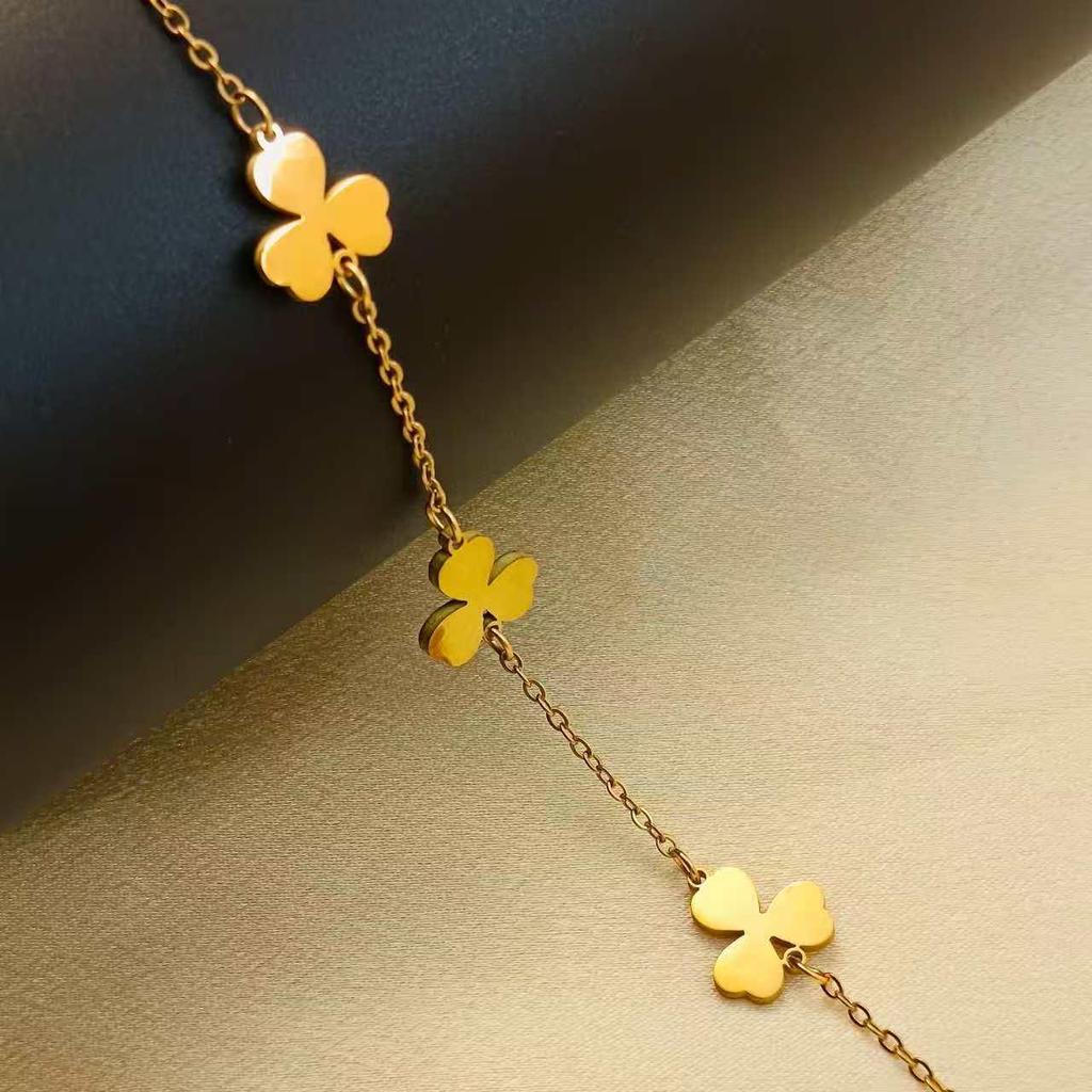 Women's Waterproof Stainless Steel Four-Leaf Clover Bracelet - Fashionable Titanium Lucky Flower Jewelry