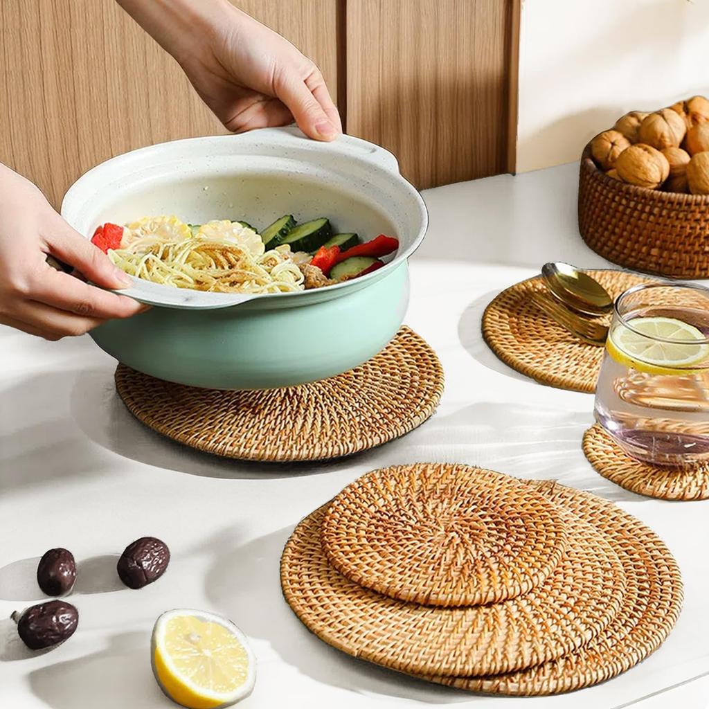 Set of 2 Rattan Natural Insulated Hot Pot Handwoven Rattan Trinket Insulated Pads for and Handmade Natural Coasters Set of Heat-Resistant Trivets,