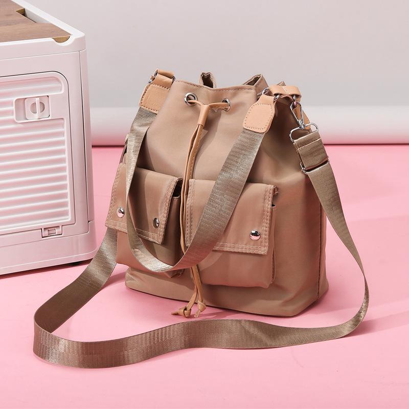 Single-shoulder Bag, Large Capacity, Simple Handbag, Stylish and Casual Women's Bag, Drawstring Single-shoulder Crossbody Bag