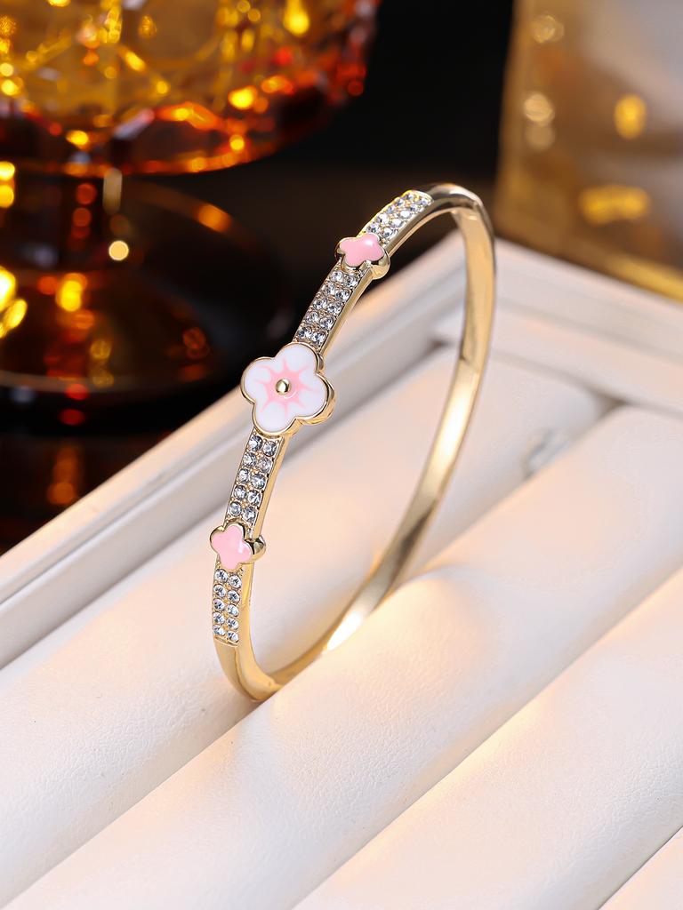 Simple High-end Four-leaf Flower Women's Korean Version Light Luxury Versatile Temperament Daily Commuting Bracelet