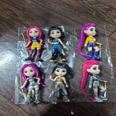 6pcs/Set Kpop Demon Hunters Figure Toy Cartoon Rumi/Mira/Zoey Action Figure PVC Desktop Decoration Model Doll Toy Fans Gift
