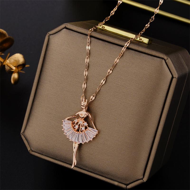 Elegant Colorfast 18K Rose Gold Necklace with Swan & Four-Leaf Clover Charm