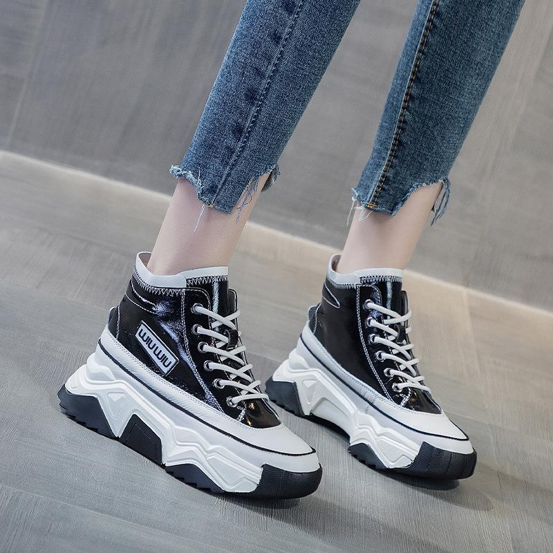 High-top Women's New Leisure Sports Gaobang Women's Shoes Winter Velvet Thick-soled Muffin Women's Shoes