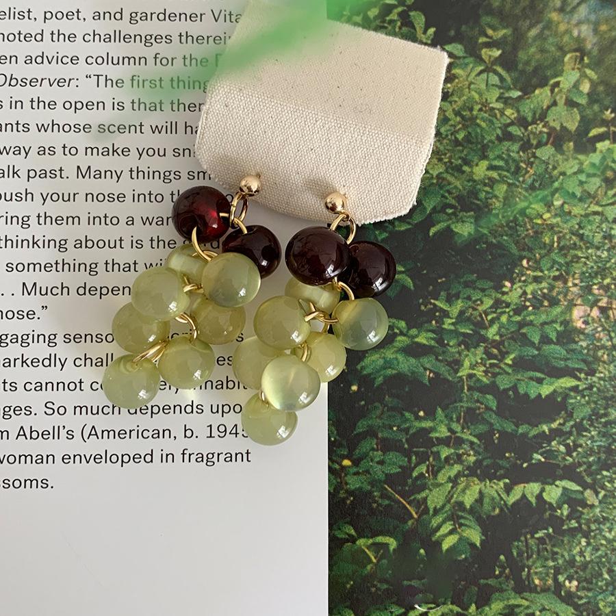 Mori Silver Needle Resin Grape Stud Earrings Summer Pastoral Wind Sweet Small Fresh Earrings Niche High-end Earrings Women