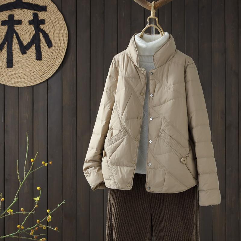 Literary stand-up collar, light and warm short down jacket for women, winter new fashionable white duck down loose coat for women