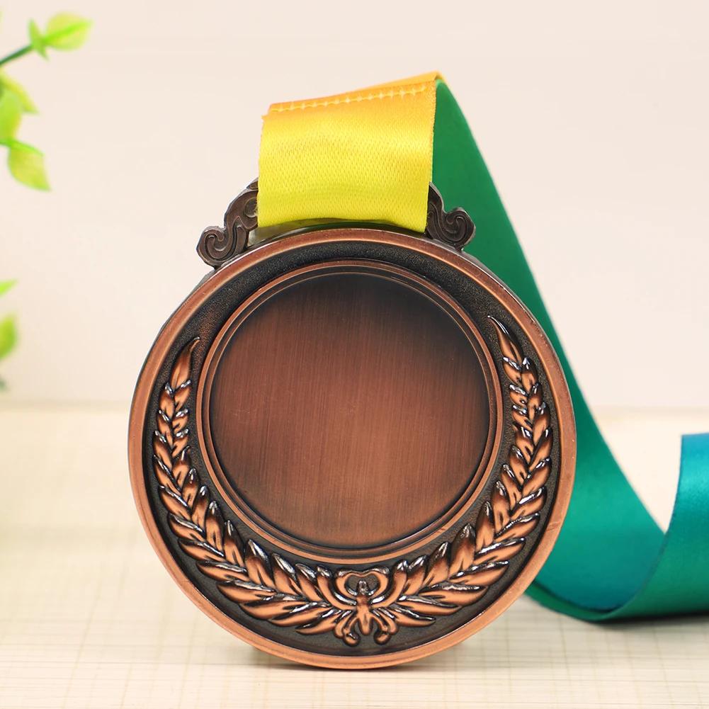 Gold Silver Bronze Award Medal Winner Reward Football Competition Prizes Award Medal for Souvenir Gift Outdoor Sport Kids Toys