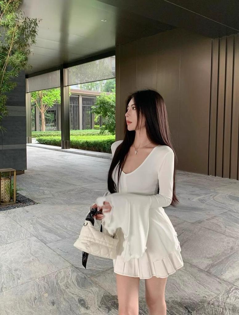 Women's V-Neck Bell Sleeve Slim Fit Slit Top - Autumn Versatile Design