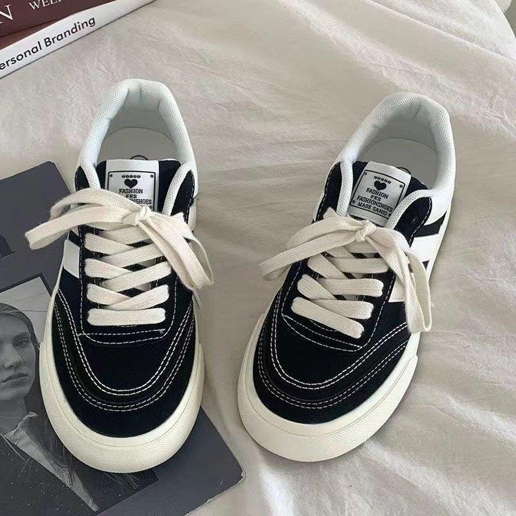 Leinenschuhe Damen 2025 Frühling neue schicke Low-Top Board Schuhe Koreanische Version von trendigen Freizeitschuhen vielseitige Hong Kong Stil Studentenschuhe