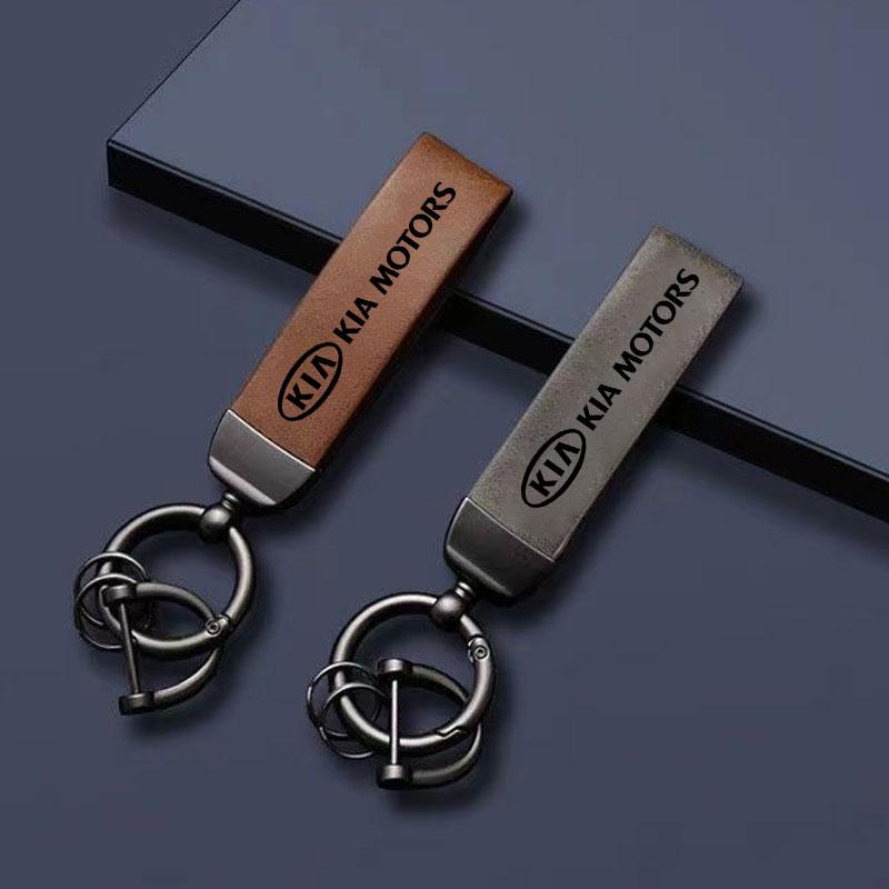 2026 Het Bilklistermärke Lyxig Metall Läder Logotyp Nyckelring Bilnyckelring för KIA sportage ceed sorento cerato optima picanto rio soul