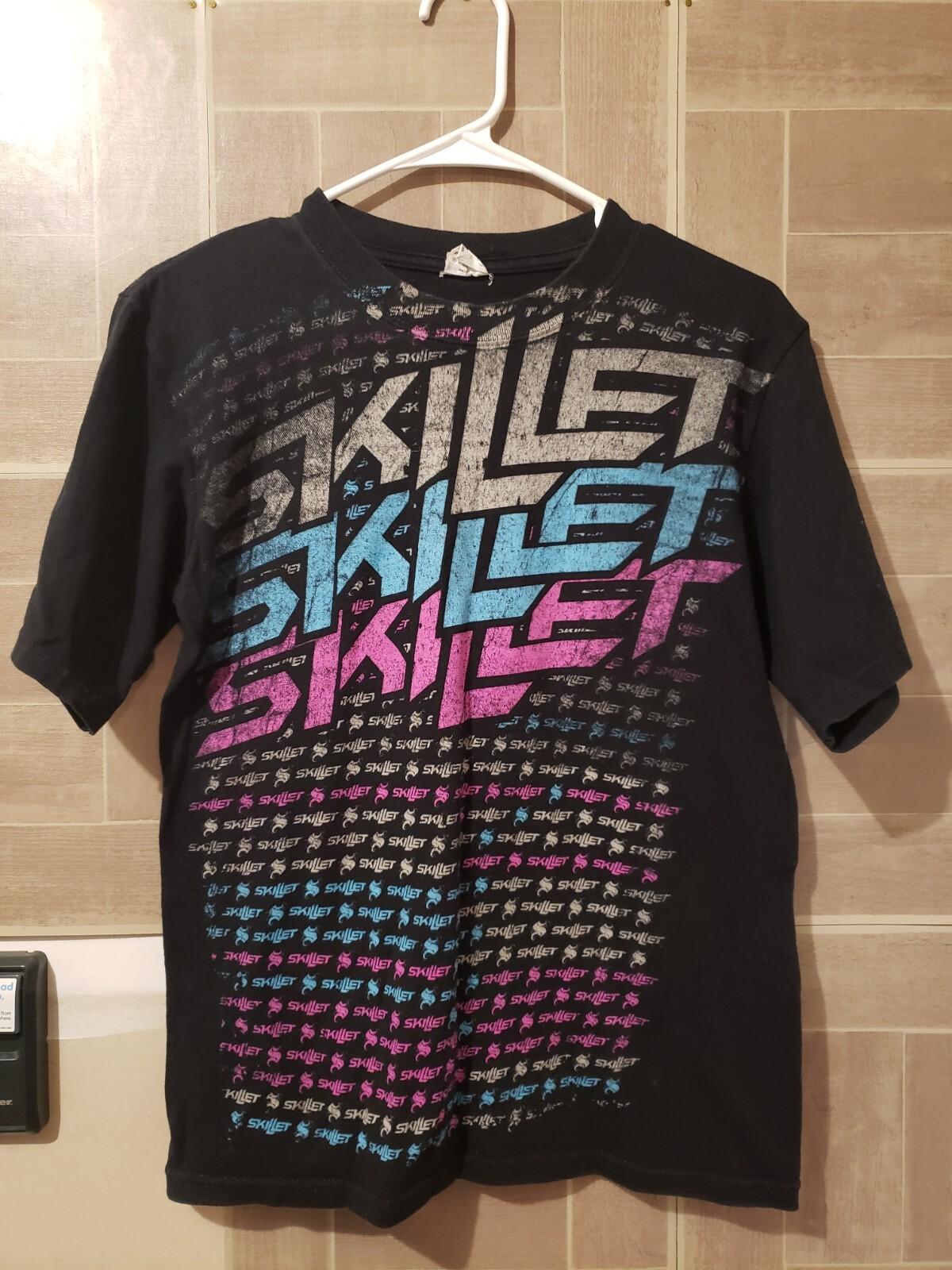 Skillet Band Shirt Vintage Size Small Black Christian Rock Anvil Tag Unisex T-Shirt XXXL