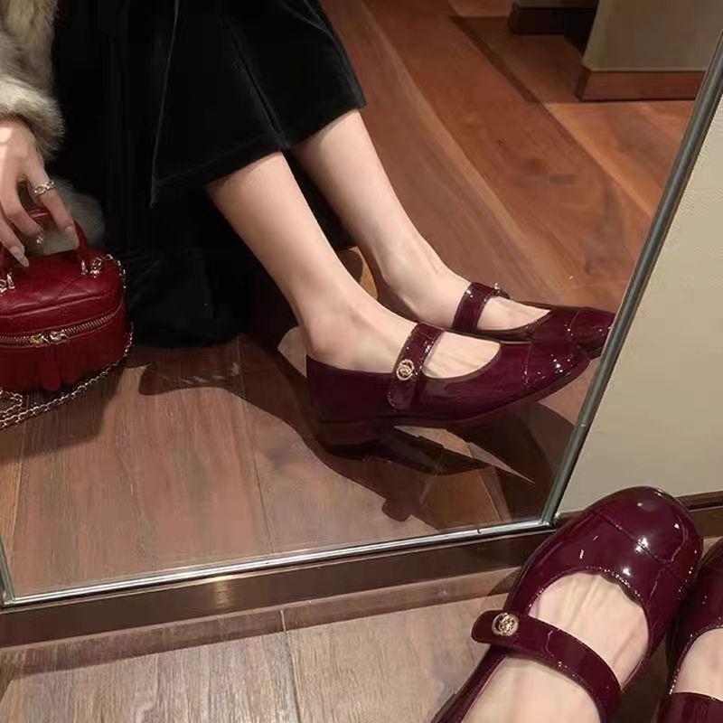Mary Jane Classic Versatile Round Head Thick Heel Single Shoes Small Leather Shoes Commuter Toast Engagement Bridal Shoes