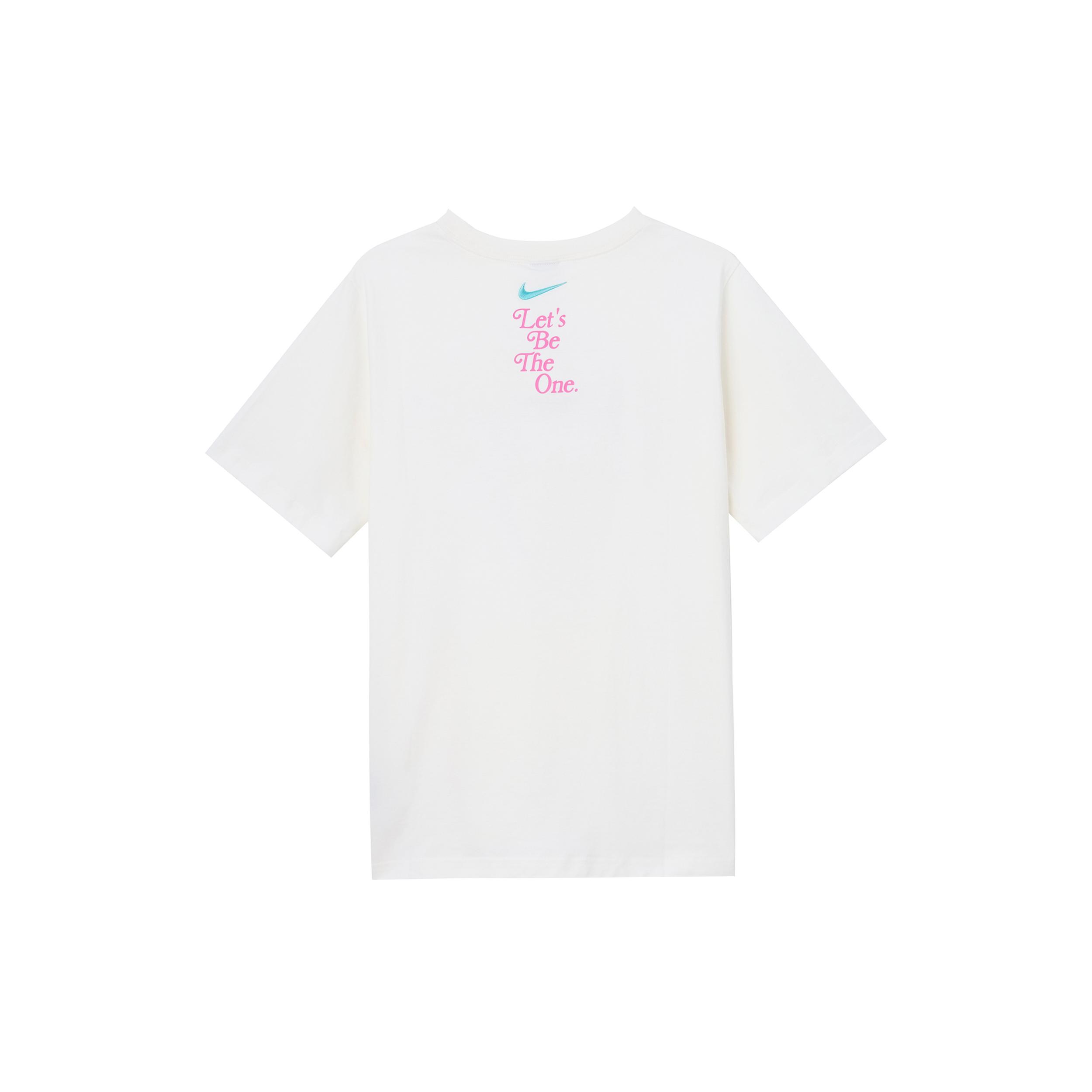 

Новая женская футболка Nike Sportswear Essentials Series цвета парусины HM4594-133 L