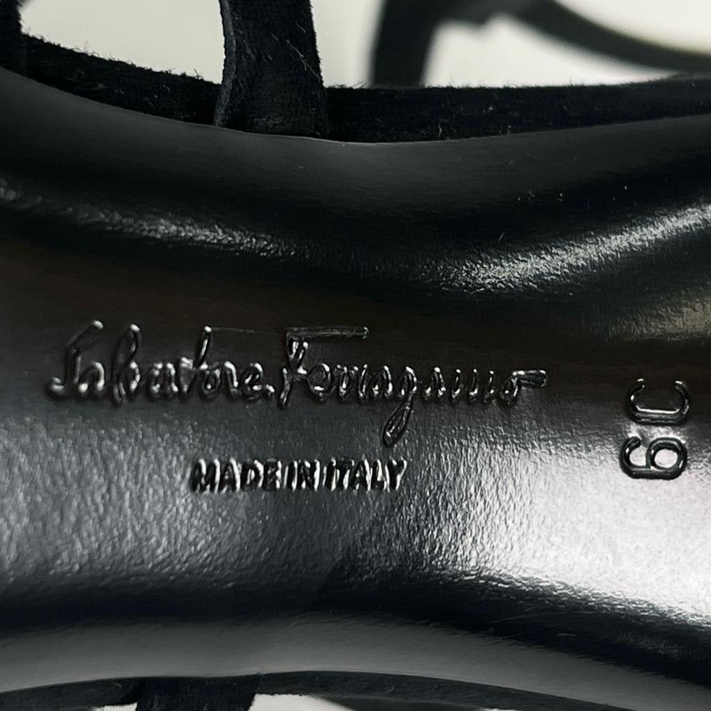 Pristine Salvatore Ferragamo Sandals VINCI X5 Gancini Suede Strap black Women 6 Used