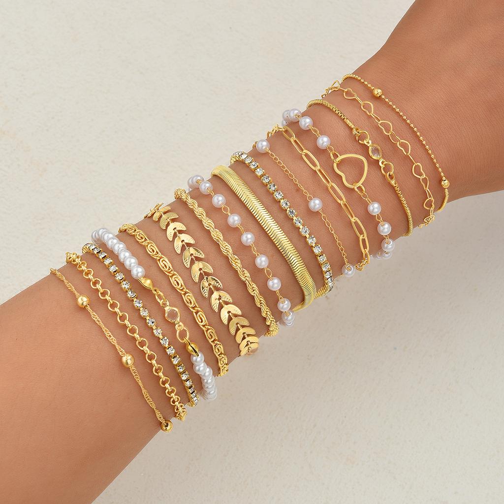 Fashionable Hot Selling Zircon Pearl Heart Bracelet 16 Pieces Iron Chain Gold Environmentally Friendly Personalized Bracelet