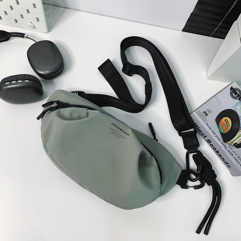 Trendy brand Japanese breast bag women's ins simple shoulder bag small satchel lightweight versatile cycling fanny pack student messenger bag