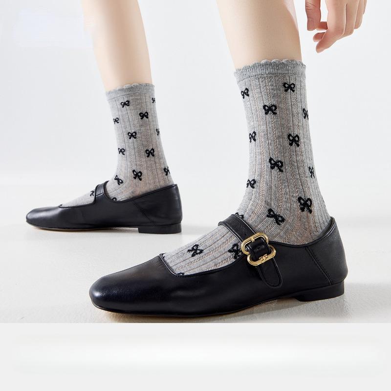 

Female Summer Thin Breathable Polka Dot Mesh Ballet Wind Mid Tube Stack Socks 1 pair