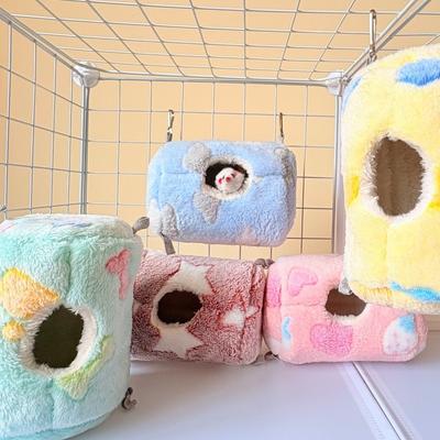 Fashion Warm Hamster Hammock Thicken Tunnel Design Hanging Bird Nest Cartoon Pattern Velvet Hamster Hanging Bed Winter