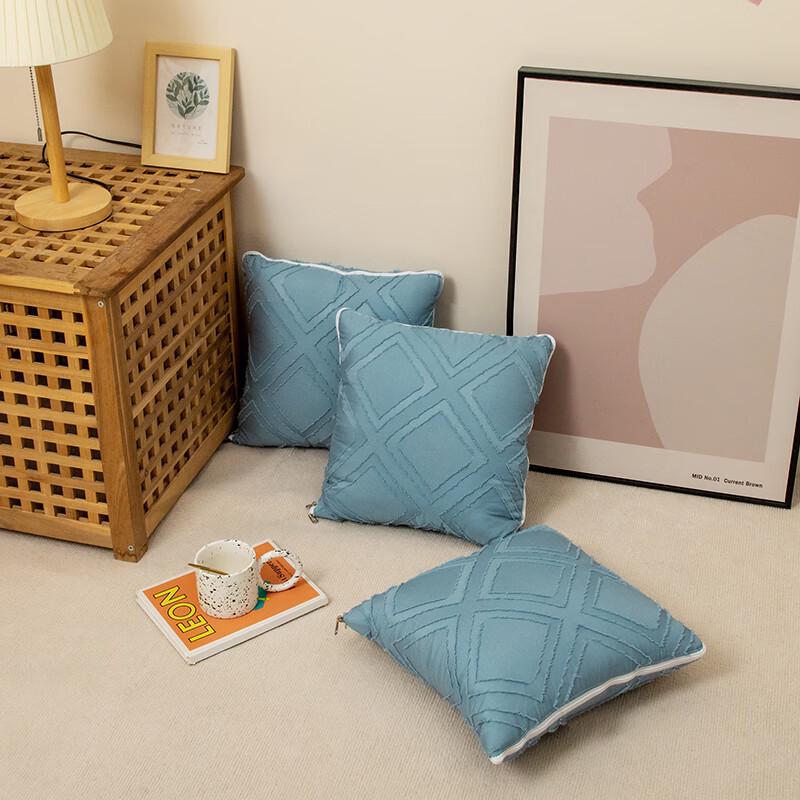 Muji Cut-Pile Velvet Foldable Pillow Blanket