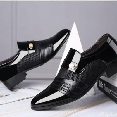 Men's Slip On Dress Shoes for Men Oxfords Fashion Business Dress Male Shoes  Classic Leather Men's Suits   2025