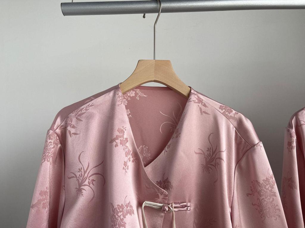 2024 Cool Zen-Style Women's Pink Hanfu Shirt Jacket for Early Autumn