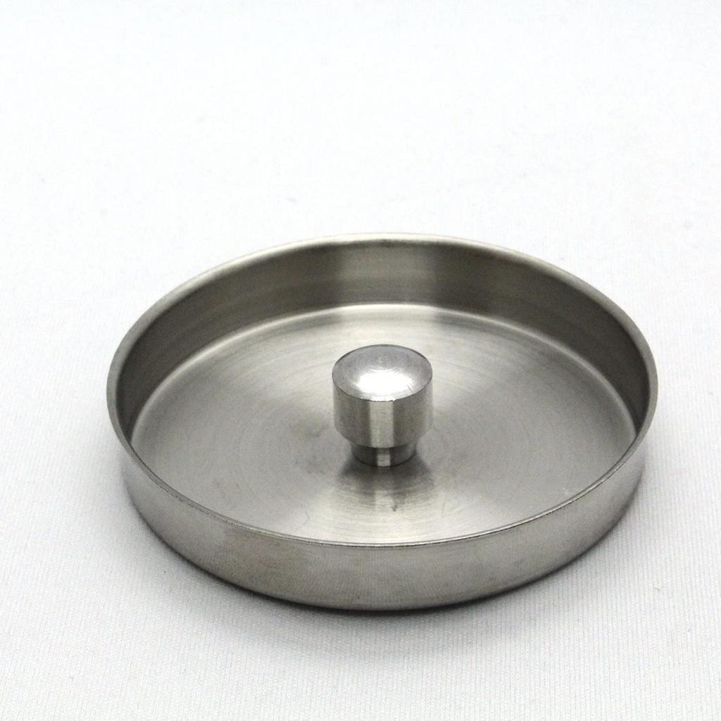 This 350ml Stainless Steel Tea Caddy Features a Matte Finish. Made In Japan, This Classic Size Tea Caddy Includes an Inner Lid. Its Clean Design and