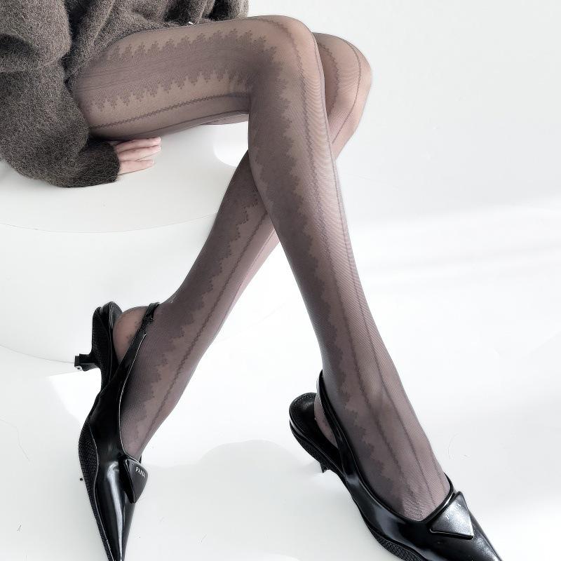 Japanese Black Fishnet Stockings: Diamond Pattern, Anti-Snag, High Elasticity, Sheer, Summer-Weight Pantyhose for Women