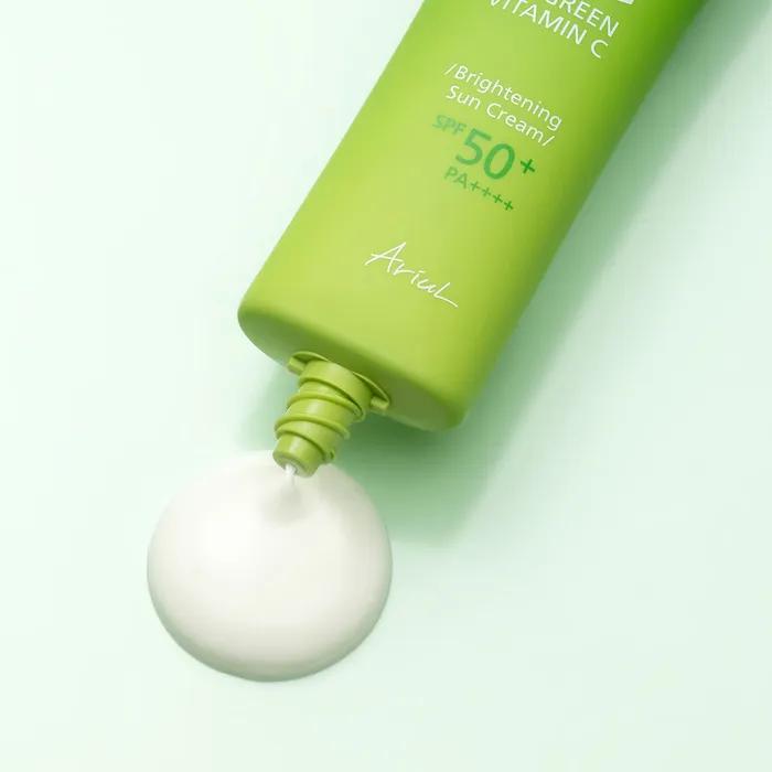 [Vita Moisture Tea] Green Vitamin C Brightening Sunscreen 50ml (SPF50+ PA++++)