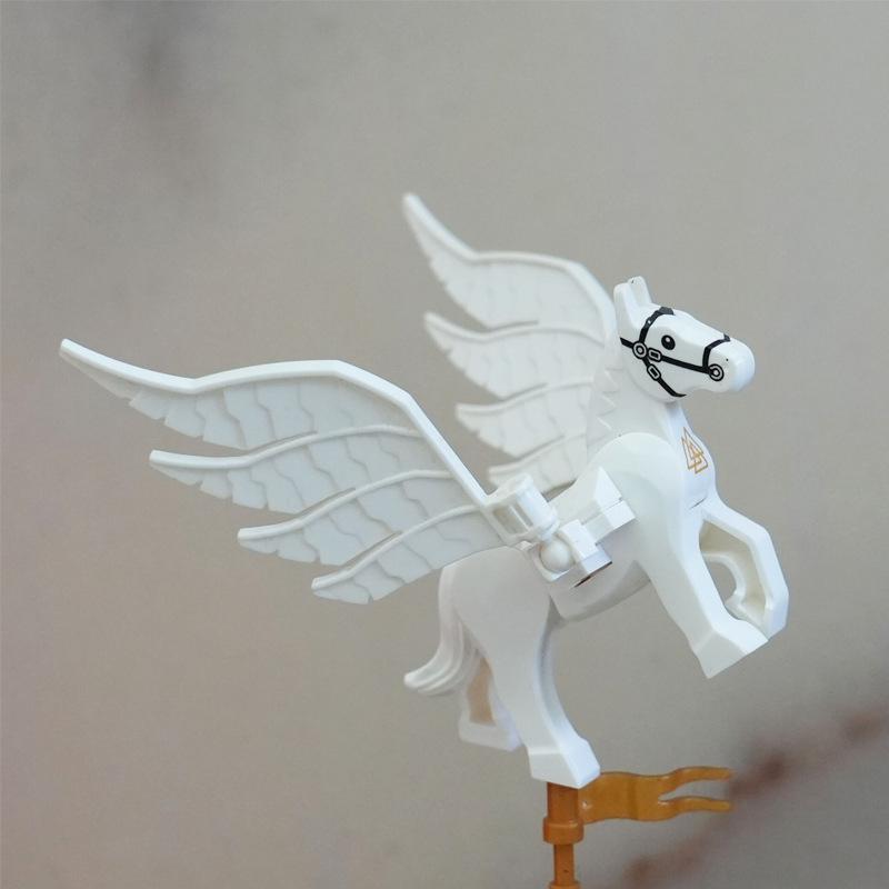 MOC Medieval Farm Cattle Horse CarriageBuilding Blocks Knights  Transport Cattle Bricks Model Minifigure Accessories Toy