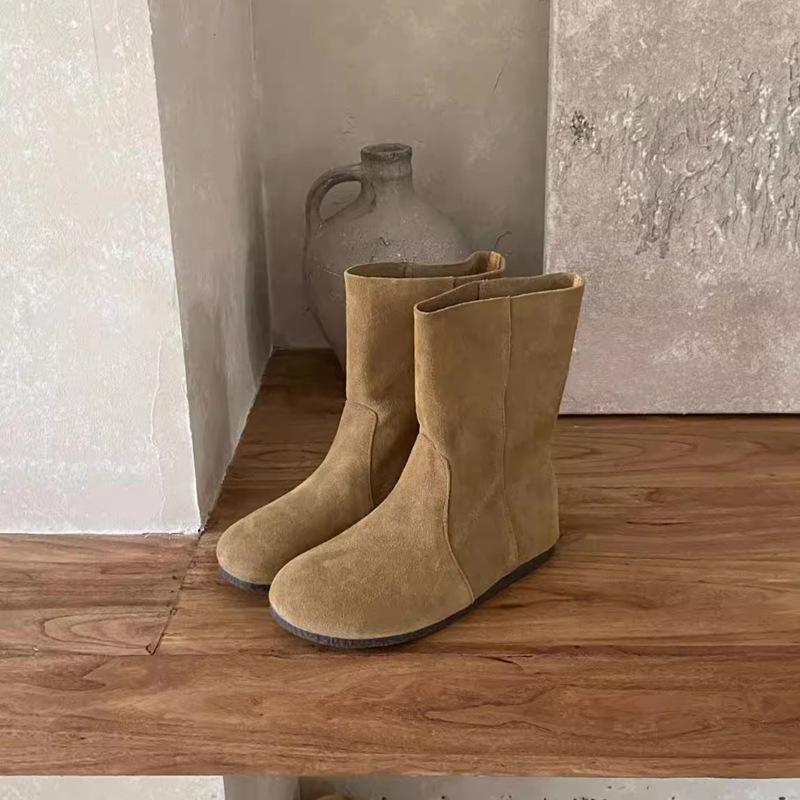 Two wear round head brown soft surface flat bottom short boots women's autumn and winter matte medium tube retro