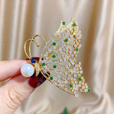 Koreanische Mode Zirkonia Schmetterling Brosche Kreative Elegante Persönlichkeit Natürliche Perle Corsage Mantel Kleidung Zubehör Pins