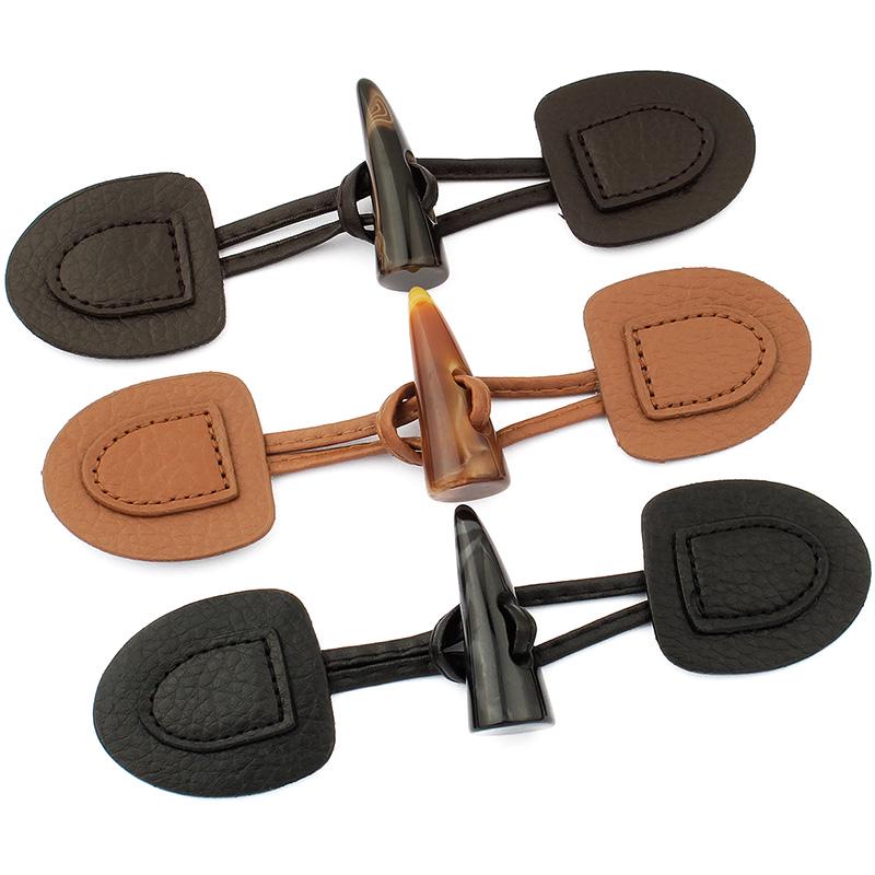 

Женское шерстяное пальто с застежкой-тоглом из смолы и кожаными деталями Set of 1 кофейный