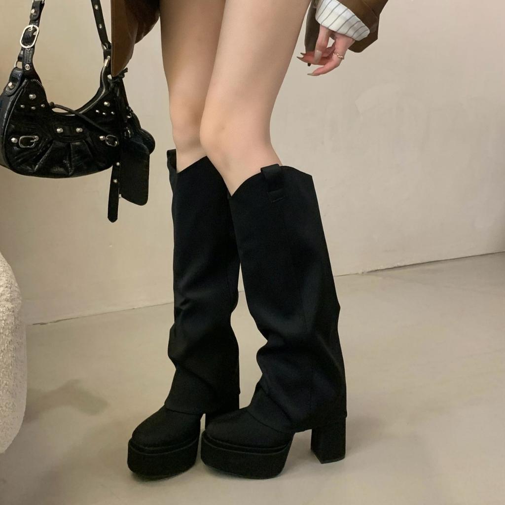 Boots 2025 autumn and winter new thick heel piled boots v-mouth western boots women's retro outer soft-soled trousers boots