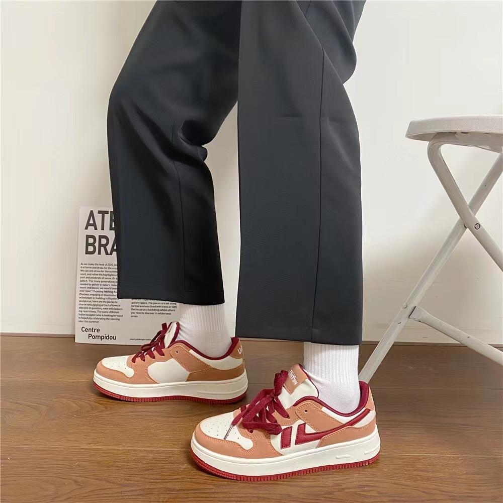 

2025 осень новые пары кроссовок для женщин корейская версия студенческий стиль колледжа повседневная ретро модная обувь уличная стрельба спортивная обувь 36