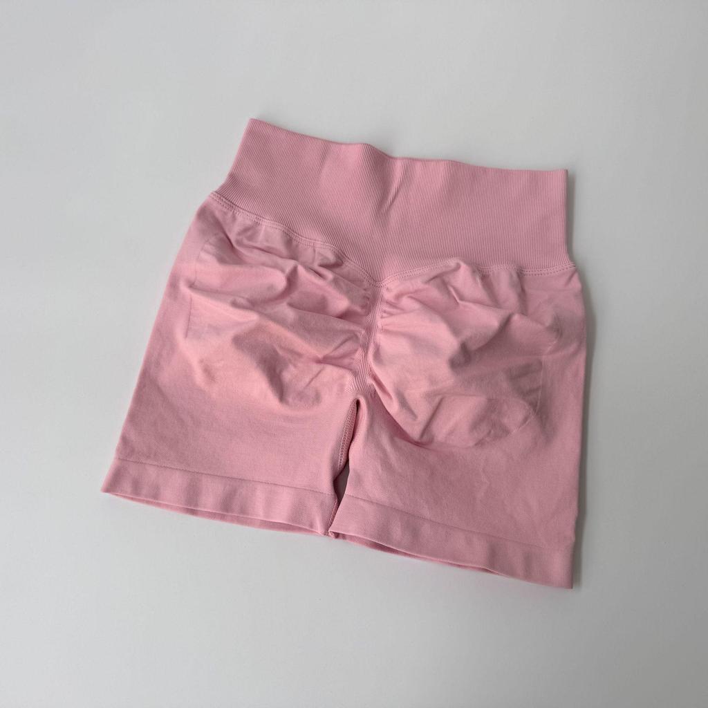 Women's High-Waist Quick-Dry Seamless Yoga Shorts with Peach-Lifting Design