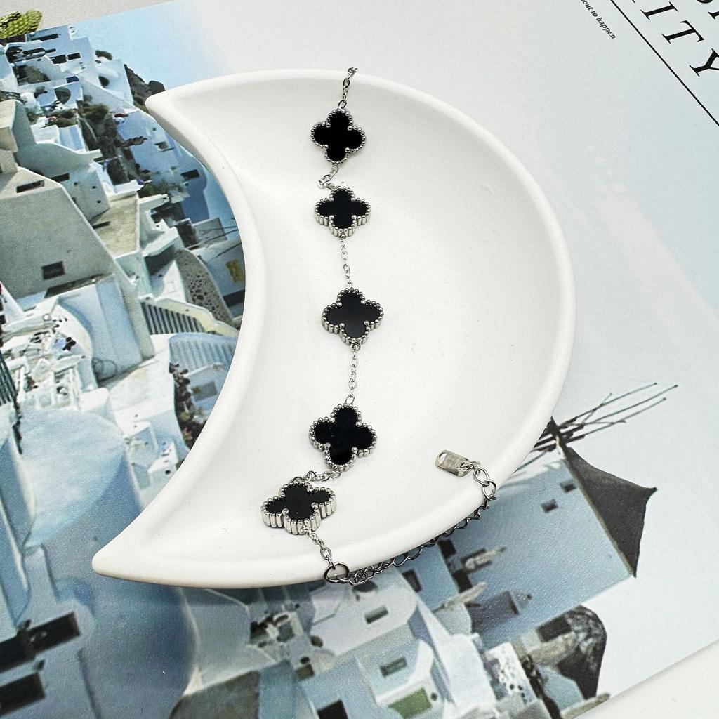 13mm Icke-bleknande Titanstål Fyrklöverarmband För Kvinnor Delikat Högklassig Känsla av Smycken