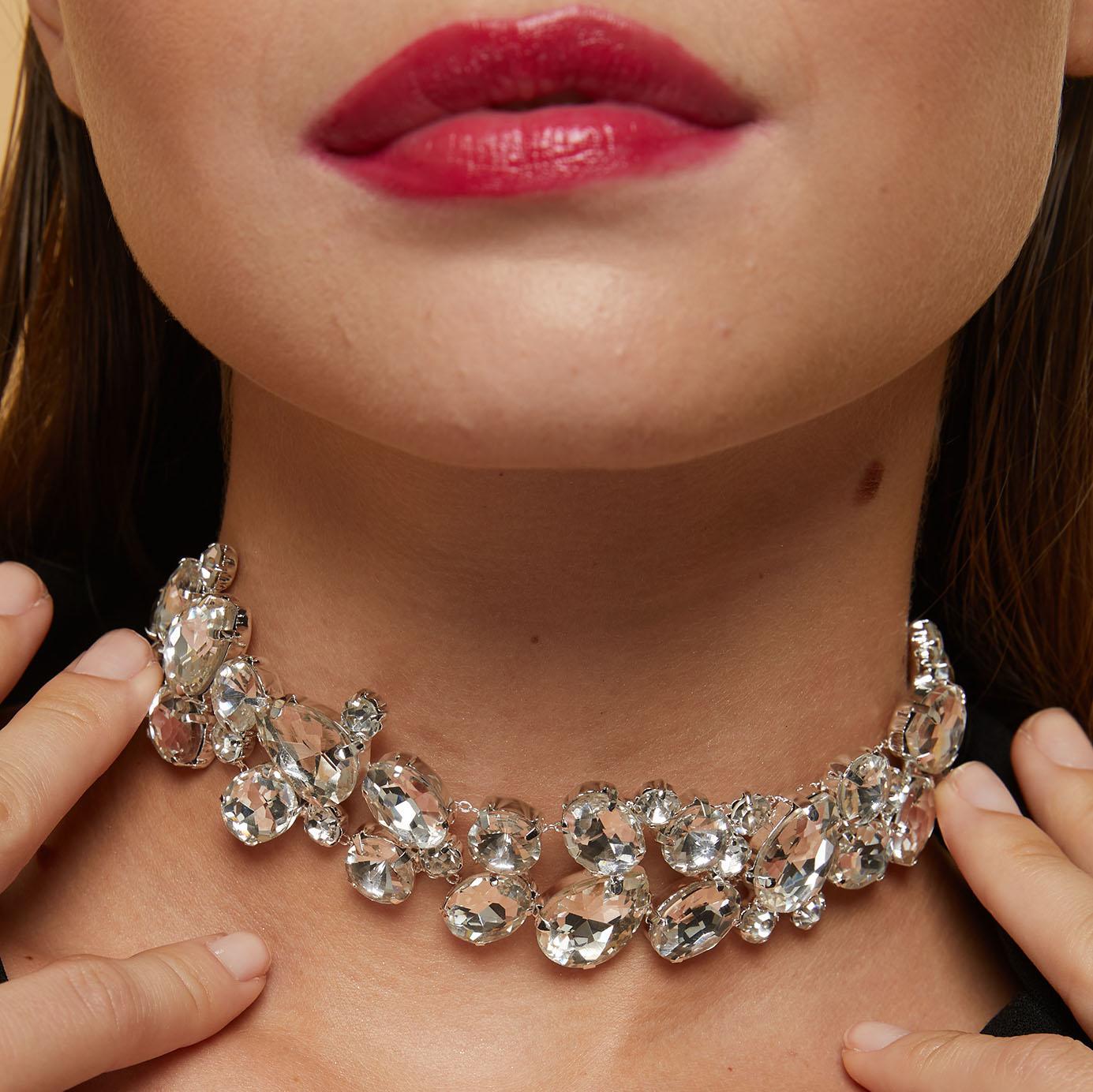 

Регулируемое колье с кристаллами