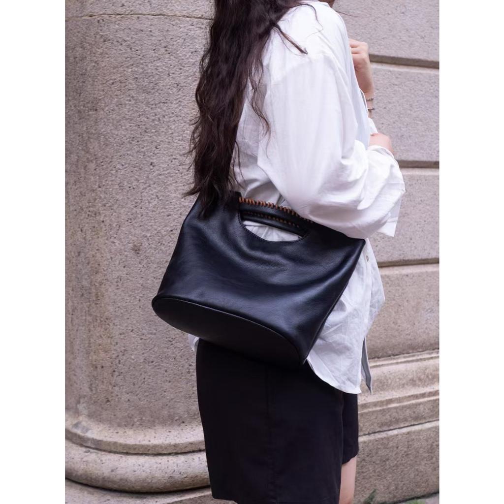 Top layer tree paste vegetable tanned cowhide women's portable shoulder messenger bag handmade retro literary leather women's bag