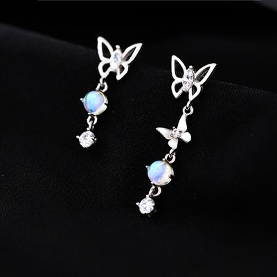 Orecchini Asimmetrici in Argento Sterling 925 con Nappa, Pietra di Luna e Farfalla, Orecchini da Donna con Carattere, Design di Nicchia, alla Moda