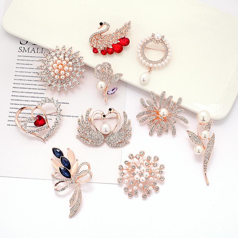 Korean High-End Rhinestone Brooch Scarf Buckle - Crystal and Pearl Pin for Women