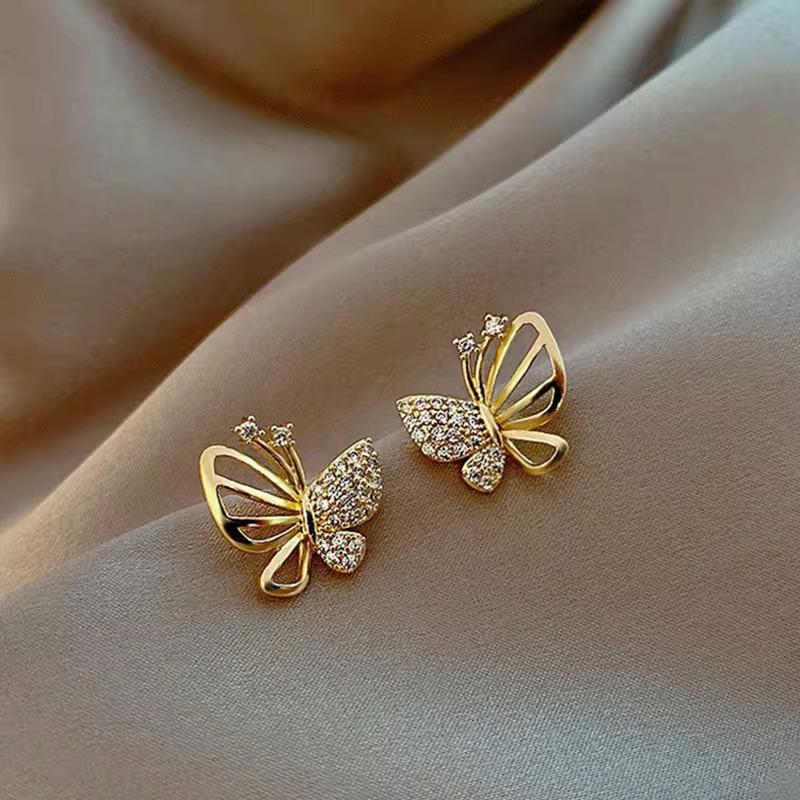 

High End Temperament Hollowed Out Personalized Earrings