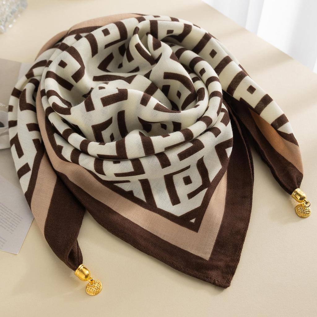 Women's Magnetic Buckle Cotton Scarf - Stylish, Lightweight, Comfortable Neck Protection