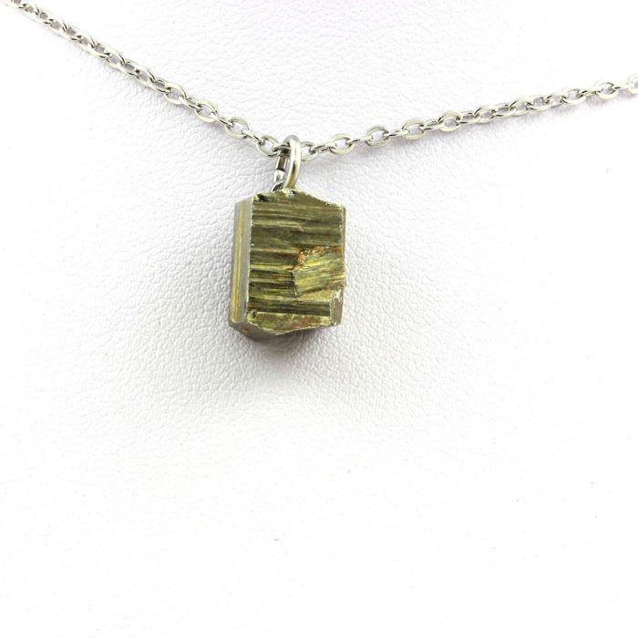 Pierres et Minéraux. Collier Pyrite brut. 29.56 ct. Ambas Aguas, La Rioja, Espagne.