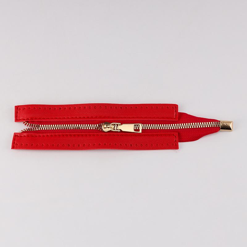

18cm Metal Tooth Zipper for DIY Handmade Coral Fleece Grid Bags - PU Material in Stock красный