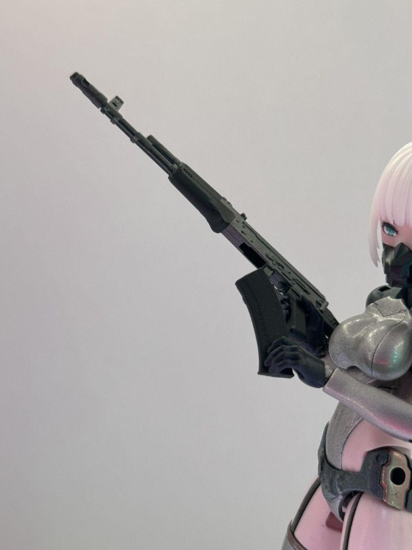 

[Б/У] Аксессуары для штурмовой винтовки 1/12