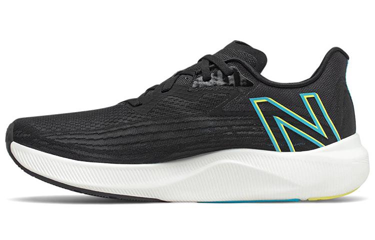 

FuelCell Rebel New Balance v2 Черный Виртуальный Небо MFCXLK2 40