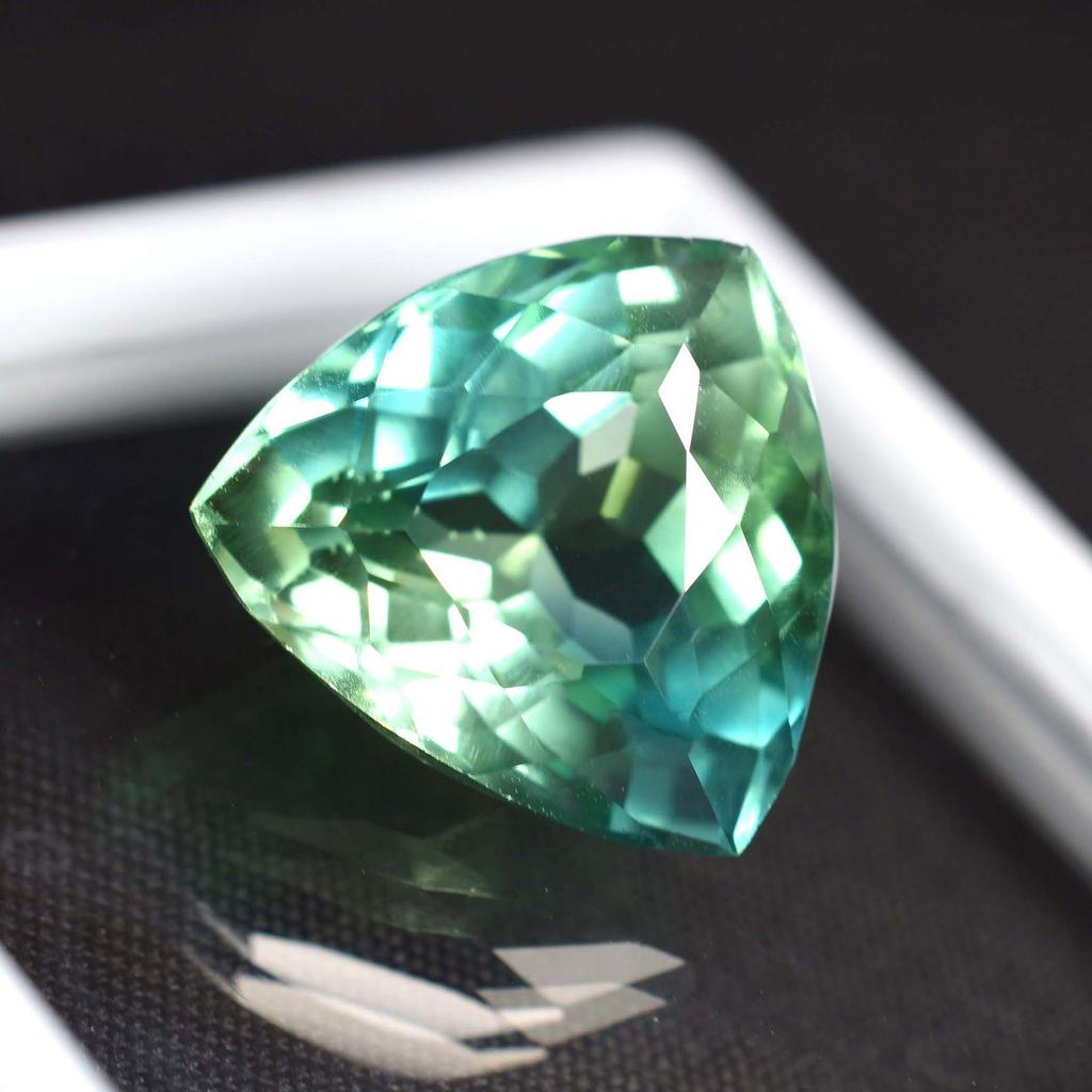 Trillion Natural Bluish Green Sapphire 10.47 Ct Fabulous Certified Gemstone