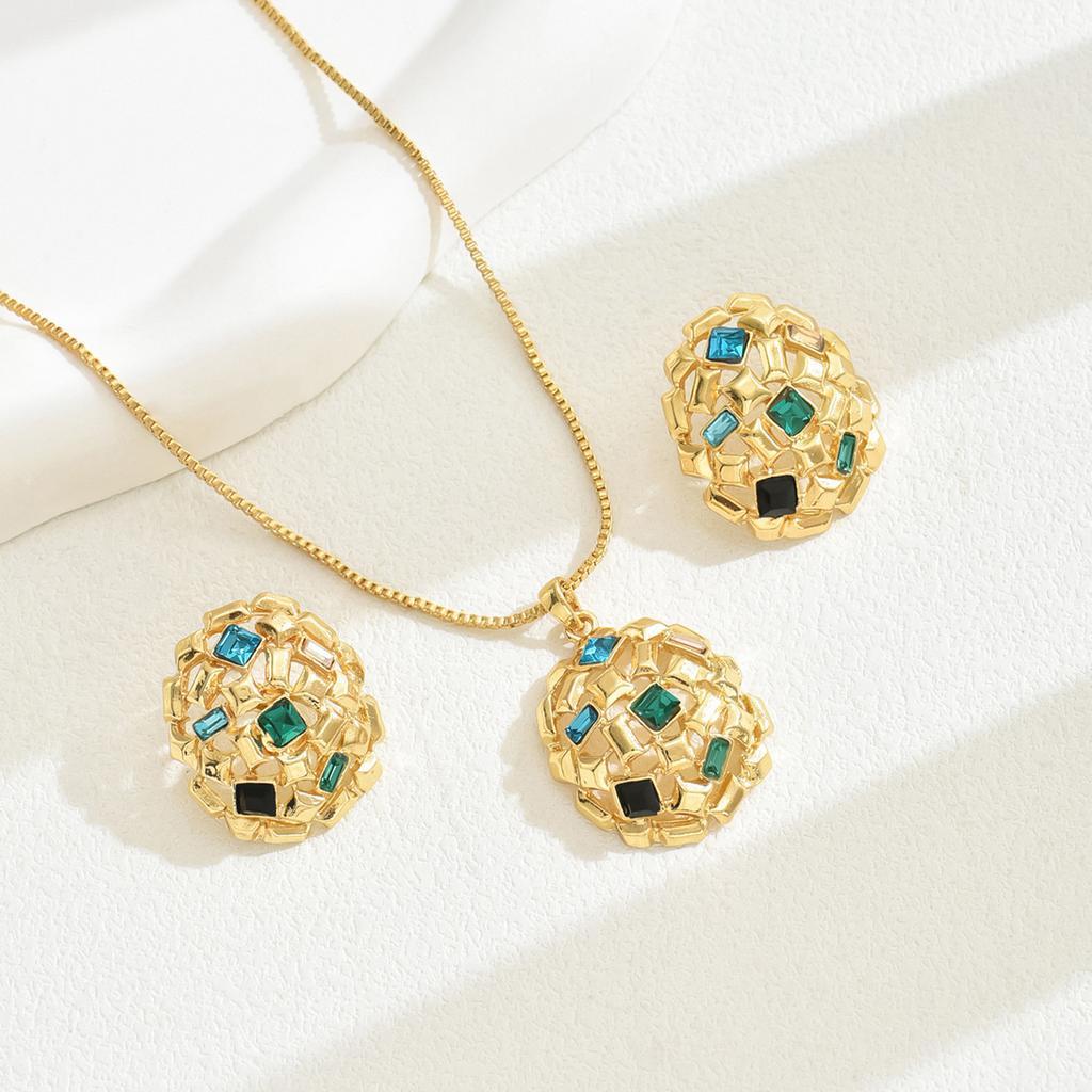 Cercei colier de lux cu formă geometrică ușoară, încrustați cu diamante, cercei electrolizați de 18k, set versatil de bijuterii