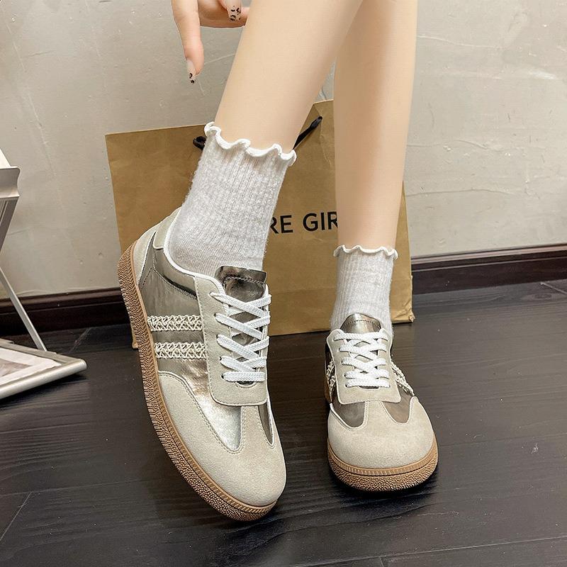Large size autumn new low-top retro student silver board shoes casual versatile sports